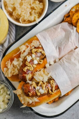 Air Fryer Bratwurst in buns with toppings